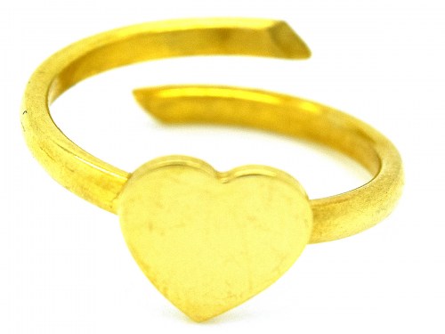 Anello in argento placcato oro giallo con centrale a forma di cuore