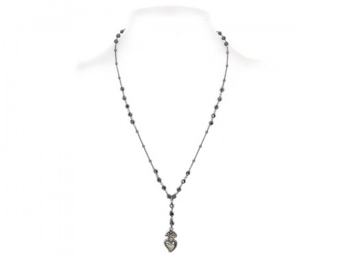 collana in argento con pietre ematite e pendente sacro cuore